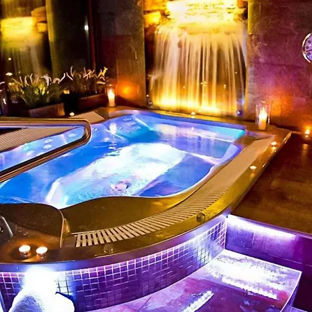 Calma - - Luxusu Hotel